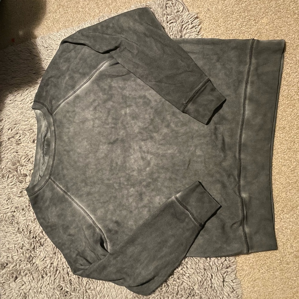 Crewneck sweatshirt